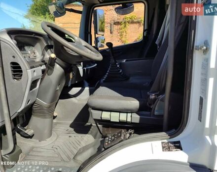 Білий Мерседес Аксор, об'ємом двигуна 6.4 л та пробігом 390 тис. км за 46500 $, фото 39 на Automoto.ua