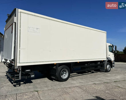 Білий Мерседес Аксор, об'ємом двигуна 0 л та пробігом 311 тис. км за 35900 $, фото 6 на Automoto.ua