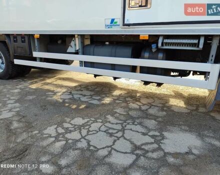 Белый Мерседес Аксор, объемом двигателя 6.4 л и пробегом 390 тыс. км за 45900 $, фото 18 на Automoto.ua