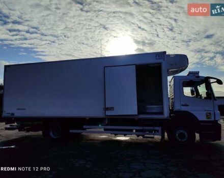 Белый Мерседес Аксор, объемом двигателя 6.4 л и пробегом 390 тыс. км за 45900 $, фото 13 на Automoto.ua