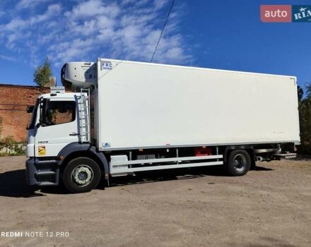 Білий Мерседес Аксор, об'ємом двигуна 6.4 л та пробігом 390 тис. км за 46500 $, фото 5 на Automoto.ua