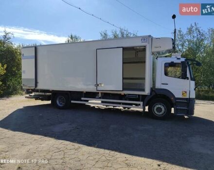 Білий Мерседес Аксор, об'ємом двигуна 6.4 л та пробігом 390 тис. км за 46500 $, фото 6 на Automoto.ua