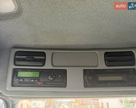 Белый Мерседес Аксор, объемом двигателя 6.4 л и пробегом 269 тыс. км за 42500 $, фото 9 на Automoto.ua