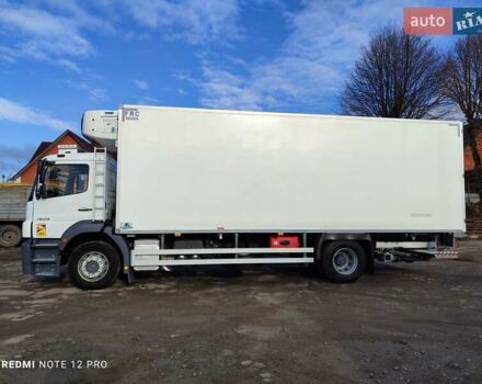 Белый Мерседес Аксор, объемом двигателя 6.4 л и пробегом 390 тыс. км за 45900 $, фото 3 на Automoto.ua