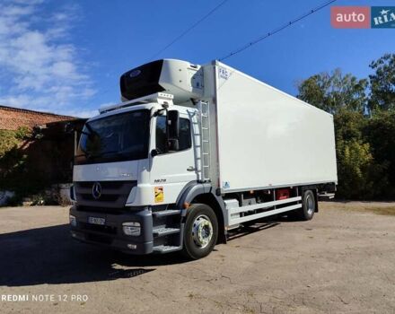 Білий Мерседес Аксор, об'ємом двигуна 6.4 л та пробігом 390 тис. км за 46500 $, фото 4 на Automoto.ua