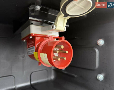 Мерседес Аксор 2014 у Харкові на Automoto.ua Білий Мерседес Аксор, об'ємом двигуна 6.4 л та пробігом 427 тис. км за 49500 $, фото 37 на Automoto.ua