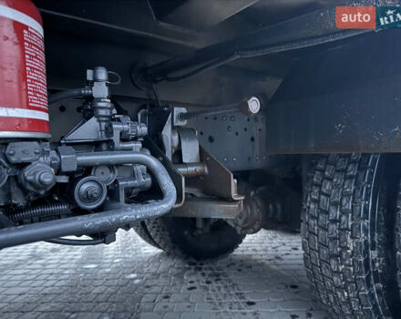 Белый Мерседес Аксор, объемом двигателя 6.37 л и пробегом 496 тыс. км за 43500 $, фото 12 на Automoto.ua