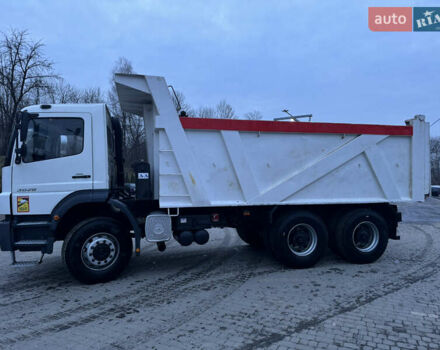 Белый Мерседес Аксор, объемом двигателя 6.37 л и пробегом 496 тыс. км за 43500 $, фото 5 на Automoto.ua