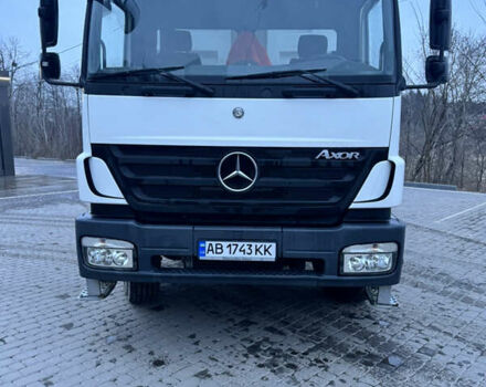Белый Мерседес Аксор, объемом двигателя 6.37 л и пробегом 496 тыс. км за 43500 $, фото 1 на Automoto.ua
