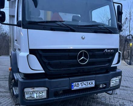 Белый Мерседес Аксор, объемом двигателя 6.37 л и пробегом 496 тыс. км за 43500 $, фото 3 на Automoto.ua