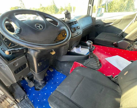 Белый Мерседес Аксор, объемом двигателя 11.97 л и пробегом 150 тыс. км за 60000 $, фото 7 на Automoto.ua