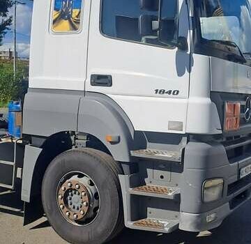 Білий Мерседес Аксор, об'ємом двигуна 12 л та пробігом 1 тис. км за 15000 $, фото 3 на Automoto.ua