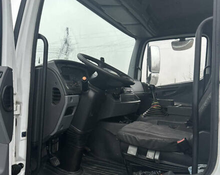 Белый Мерседес Аксор, объемом двигателя 6.37 л и пробегом 350 тыс. км за 38700 $, фото 8 на Automoto.ua