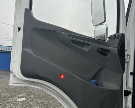 Белый Мерседес Аксор, объемом двигателя 6.37 л и пробегом 350 тыс. км за 38700 $, фото 16 на Automoto.ua