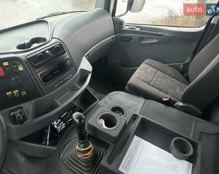 Белый Мерседес Аксор, объемом двигателя 6.37 л и пробегом 350 тыс. км за 38700 $, фото 10 на Automoto.ua