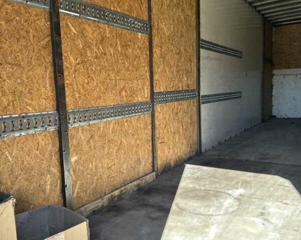 Червоний Мерседес Аксор, об'ємом двигуна 6.37 л та пробігом 690 тис. км за 26000 $, фото 7 на Automoto.ua