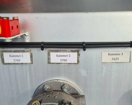 Красный Мерседес Аксор, объемом двигателя 12.6 л и пробегом 560 тыс. км за 68776 $, фото 19 на Automoto.ua