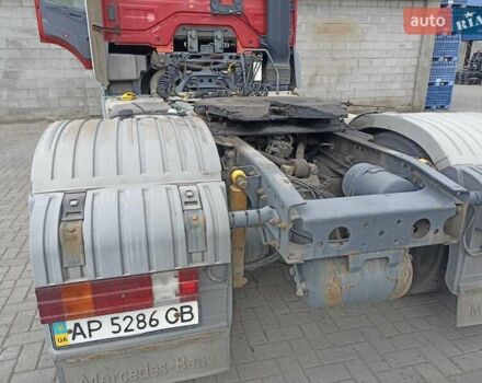 Красный Мерседес Аксор, объемом двигателя 12 л и пробегом 940 тыс. км за 8000 $, фото 5 на Automoto.ua