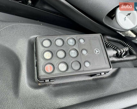 Мерседес Аксор, объемом двигателя 0 л и пробегом 422 тыс. км за 38900 $, фото 13 на Automoto.ua
