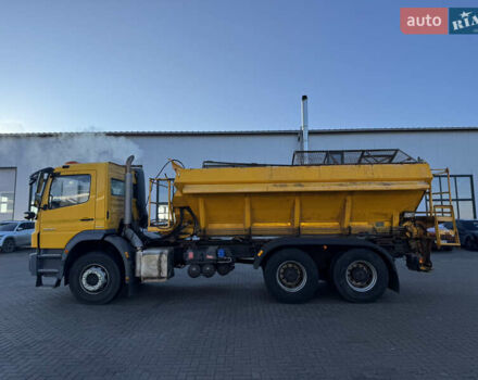 Желтый Мерседес Аксор, объемом двигателя 7.2 л и пробегом 65 тыс. км за 38000 $, фото 8 на Automoto.ua