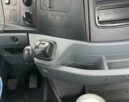 Синий Мерседес Аксор, объемом двигателя 6.35 л и пробегом 426 тыс. км за 29900 $, фото 4 на Automoto.ua