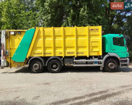 Зелений Мерседес Аксор, об'ємом двигуна 7 л та пробігом 203 тис. км за 49999 $, фото 2 на Automoto.ua