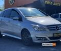 Серый Мерседес Б 180, объемом двигателя 2 л и пробегом 322 тыс. км за 8000 $, фото 1 на Automoto.ua