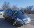 Серый Мерседес Б 180, объемом двигателя 2 л и пробегом 230 тыс. км за 8052 $, фото 1 на Automoto.ua