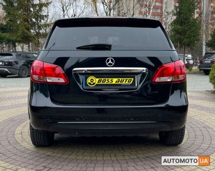 Черный Мерседес Б 250, объемом двигателя 28 л и пробегом 123 тыс. км за 10500 $, фото 5 на Automoto.ua