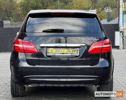 Черный Мерседес Б 250, объемом двигателя 65 л и пробегом 140 тыс. км за 16500 $, фото 5 на Automoto.ua