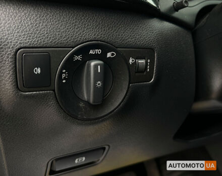 Черный Мерседес Б 250, объемом двигателя 28 л и пробегом 123 тыс. км за 10500 $, фото 16 на Automoto.ua