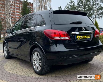 Черный Мерседес Б 250, объемом двигателя 28 л и пробегом 123 тыс. км за 10500 $, фото 4 на Automoto.ua