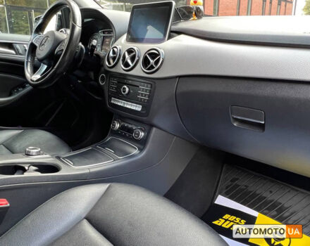 Черный Мерседес Б 250, объемом двигателя 65 л и пробегом 140 тыс. км за 16500 $, фото 14 на Automoto.ua