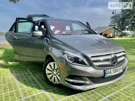 Мерседес Б 250 2016 в Киеве на Automoto.ua Серый Мерседес Б 250, объемом двигателя 0 л и пробегом 76 тыс. км за 19400 $, фото 1 на Automoto.ua
