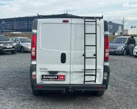 Белый Мерседес Б-класс, объемом двигателя 2 л и пробегом 312 тыс. км за 6990 $, фото 7 на Automoto.ua