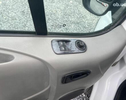 Белый Мерседес Б-класс, объемом двигателя 2 л и пробегом 312 тыс. км за 6990 $, фото 16 на Automoto.ua