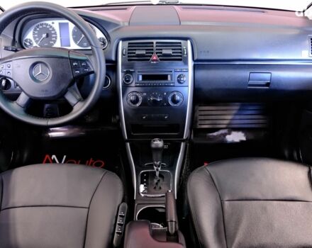 Білий Мерседес Б-клас, об'ємом двигуна 2 л та пробігом 170 тис. км за 6900 $, фото 6 на Automoto.ua