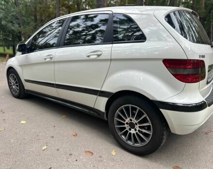 Белый Мерседес Б-класс, объемом двигателя 2 л и пробегом 254 тыс. км за 6990 $, фото 6 на Automoto.ua