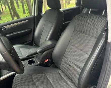 Белый Мерседес Б-класс, объемом двигателя 2 л и пробегом 254 тыс. км за 6990 $, фото 17 на Automoto.ua