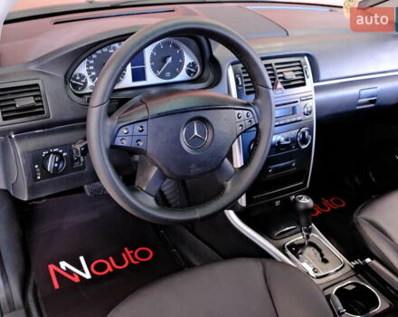 Белый Мерседес Б-класс, объемом двигателя 2 л и пробегом 170 тыс. км за 6900 $, фото 25 на Automoto.ua