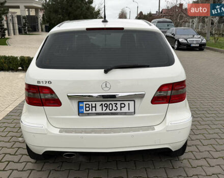 Белый Мерседес Б-класс, объемом двигателя 1.7 л и пробегом 98 тыс. км за 7500 $, фото 10 на Automoto.ua