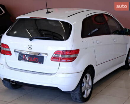 Белый Мерседес Б-класс, объемом двигателя 2 л и пробегом 170 тыс. км за 6900 $, фото 13 на Automoto.ua