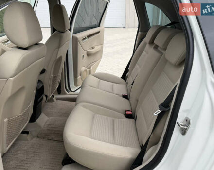 Белый Мерседес Б-класс, объемом двигателя 1.7 л и пробегом 98 тыс. км за 7500 $, фото 51 на Automoto.ua