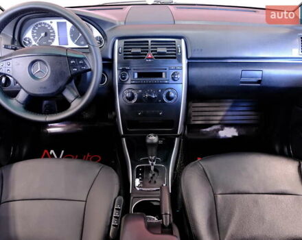 Белый Мерседес Б-класс, объемом двигателя 2 л и пробегом 170 тыс. км за 6900 $, фото 41 на Automoto.ua