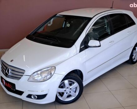 Білий Мерседес Б-клас, об'ємом двигуна 2 л та пробігом 170 тис. км за 6900 $, фото 1 на Automoto.ua