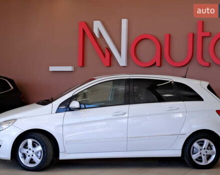 Белый Мерседес Б-класс, объемом двигателя 2 л и пробегом 170 тыс. км за 6900 $, фото 11 на Automoto.ua