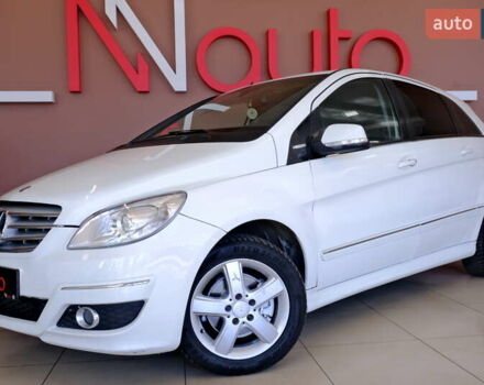 Белый Мерседес Б-класс, объемом двигателя 2 л и пробегом 170 тыс. км за 6900 $, фото 9 на Automoto.ua