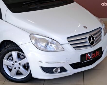 Білий Мерседес Б-клас, об'ємом двигуна 2 л та пробігом 170 тис. км за 6900 $, фото 2 на Automoto.ua