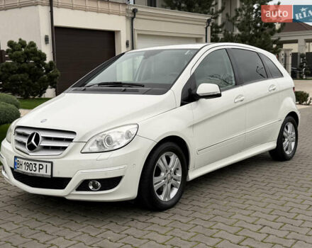 Белый Мерседес Б-класс, объемом двигателя 1.7 л и пробегом 98 тыс. км за 7500 $, фото 28 на Automoto.ua