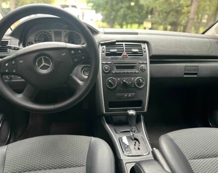 Белый Мерседес Б-класс, объемом двигателя 2 л и пробегом 254 тыс. км за 6990 $, фото 16 на Automoto.ua